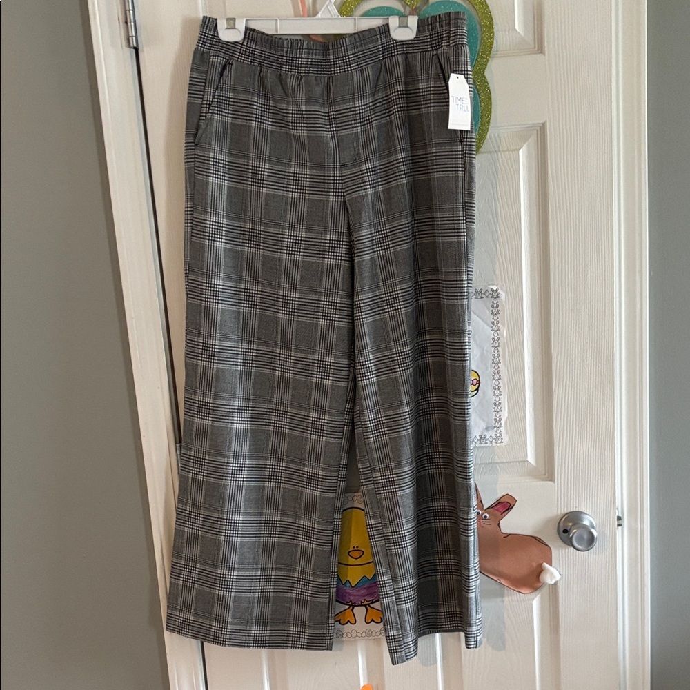Time and Tru Women's Checkered Trousers - Black and Gray